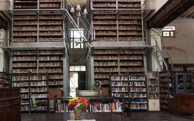 Indian-library-1